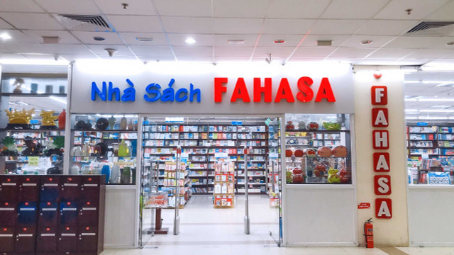 Chủ tịch Nhà sách Fahasa muốn bán bớt cổ phiếu để thành lập công ty mới Chu tich Nha sach Fahasa muon ban bot co phieu de thanh lap cong ty moi
