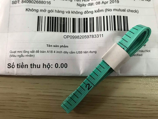 Mua quạt mini lồng sắt trên Lazada, khách nhận về...thước dây đo vải - Hình 2 Mua quat mini long sat tren Lazada, khach nhan ve...thuoc day do vai-Hinh-2