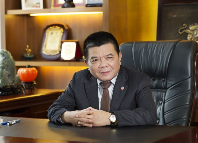 Ông Trần Bắc Hà giàu cỡ nào khi còn là chủ tịch BIDV? Ong Tran Bac Ha giau co nao khi con la chu tich BIDV?