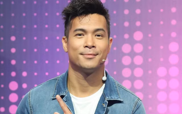 Sao Viet khon don vi nhan hang 