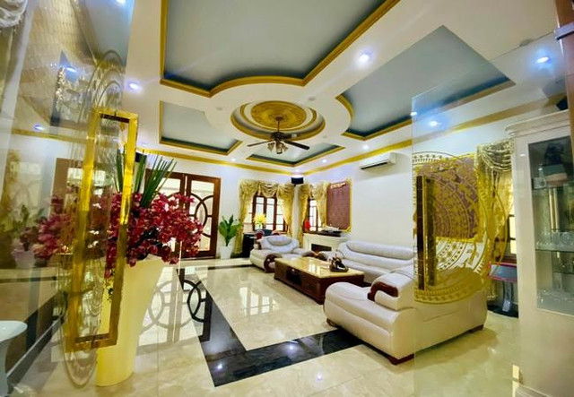 Bên trong 2 căn biệt thự nghìn m2 của ca sĩ Vy Oanh - Hình 2 Ben trong 2 can biet thu nghin m2 cua ca si Vy Oanh-Hinh-2