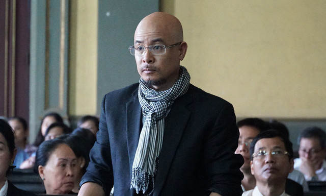 Vợ chồng ông chủ Trung Nguyên “tố” nhau thế nào tại tòa? Vo chong ong chu Trung Nguyen “to” nhau the nao tai toa?