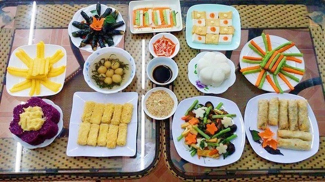 Những mặt hàng lạ giá chục triệu trong mâm cỗ cúng rằm tháng Giêng 2019 Nhung mat hang la gia chuc trieu trong mam co cung ram thang Gieng 2019