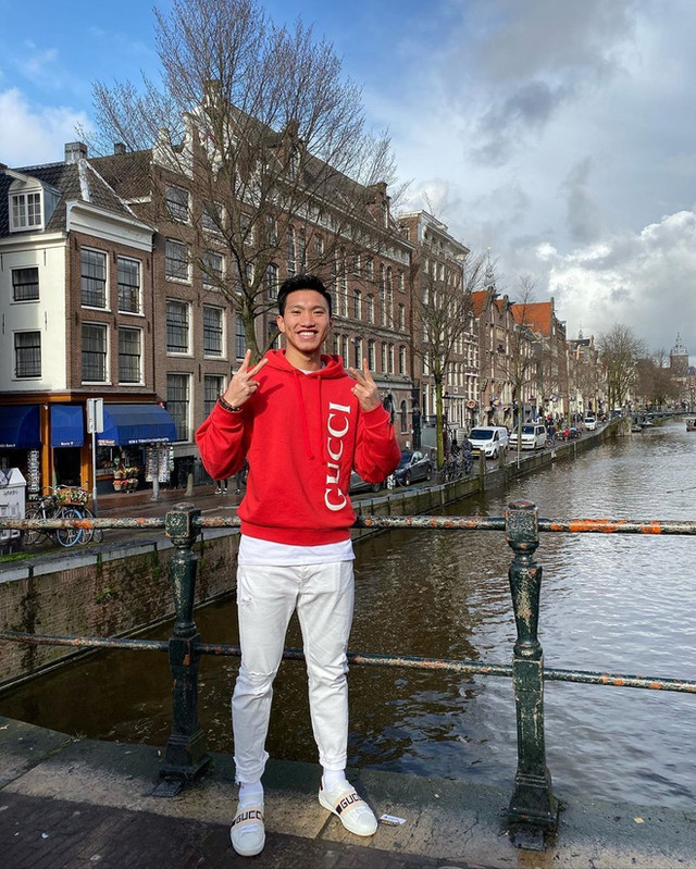 Đoàn Văn Hậu 'chịu chi', diện nguyên cây Gucci gần 2.000 USD Doan Van Hau 'chiu chi', dien nguyen cay Gucci gan 2.000 USD