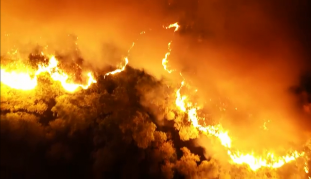 Quân dân oằn mình chiến đấu với giặc lửa suốt 3 ngày ở Hà Tĩnh - Hình 2 Quan dan oan minh chien dau voi giac lua suot 3 ngay o Ha Tinh-Hinh-2