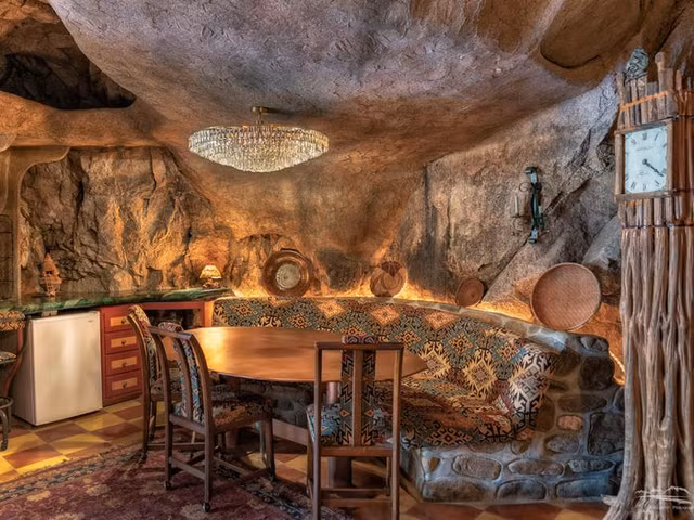 Can canh ngoi nha co thiet ke tuyet dep ben trong hang dong co gia 23 ty dong-Hinh-4