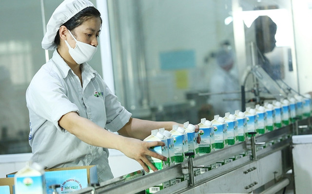 Vinamilk đang sở hữu loạt sảm phẩm nào trước khi thâu tóm Sữa Mộc Châu? - Hình 6 Vinamilk dang so huu loat sam pham nao truoc khi thau tom Sua Moc Chau?-Hinh-6