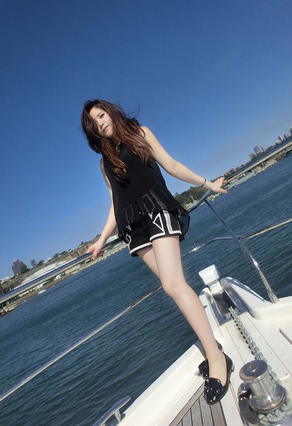 Cuộc sống sang chảnh các nàng tiểu thư hội con nhà giàu Việt Nam - Hình 5 Cuoc song sang chanh cac nang tieu thu hoi con nha giau Viet Nam-Hinh-5