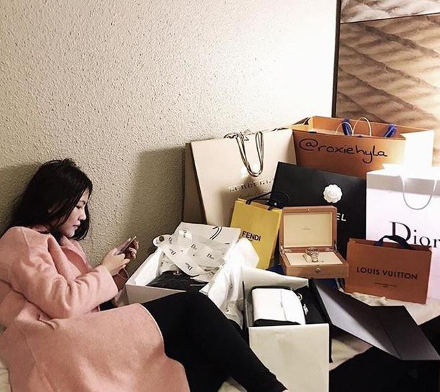 Cuộc sống sang chảnh các nàng tiểu thư hội con nhà giàu Việt Nam - Hình 13 Cuoc song sang chanh cac nang tieu thu hoi con nha giau Viet Nam-Hinh-13