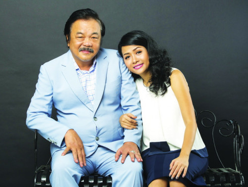 Những cặp cha con doanh nhân trên nổi tiếng trên thương trường - Hình 2 Nhung cap cha con doanh nhan tren noi tieng tren thuong truong-Hinh-2