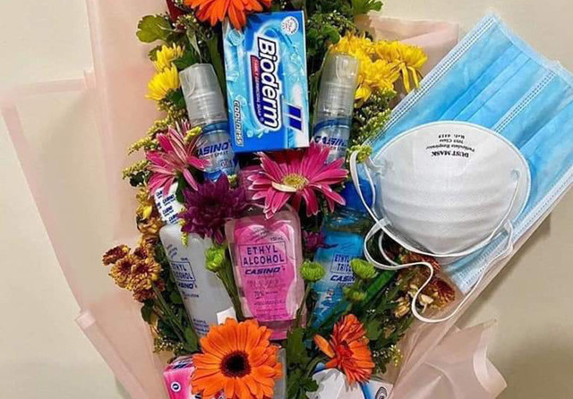 Loạt quà Valentine có '1-0-2' thời dịch virus corona - Hình 2 Loat qua Valentine co '1-0-2' thoi dich virus corona-Hinh-2