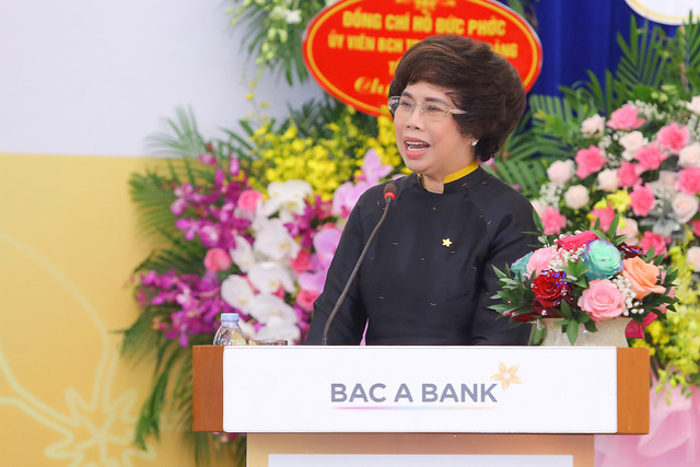 Những nữ doanh nhân ngành ngân hàng khiến ai cũng thán phục - Hình 3 Nhung nu doanh nhan nganh ngan hang khien ai cung than phuc-Hinh-3
