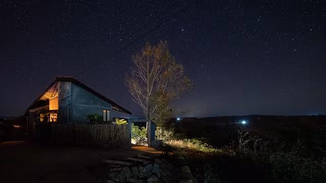 Ngoi nha tren cao nguyen thiet ke tuyet dinh, co view nhu mo-Hinh-9