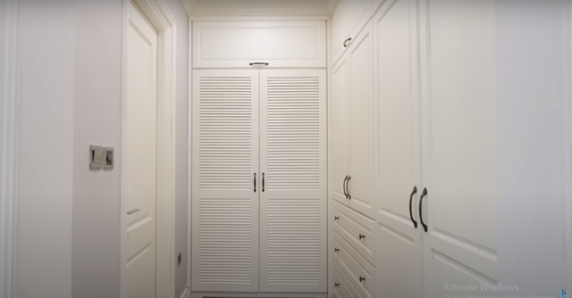 Ben trong biet thu song lap 36 ty cua dai gia Ha Noi-Hinh-10