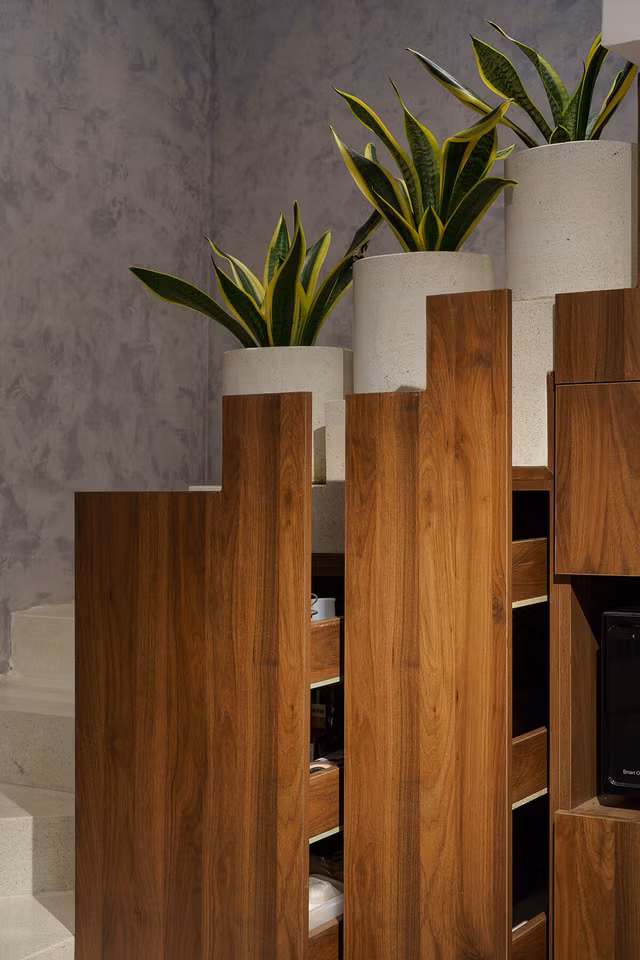 Nha ong day cay xanh dep muot mat tren bao My-Hinh-10