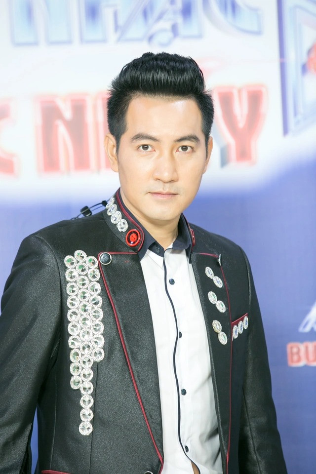 Cận cảnh nhà vườn bạt ngàn 3.000m2 của ca sĩ Phi Hùng - Hình 2 Can canh nha vuon bat ngan 3.000m2 cua ca si Phi Hung-Hinh-2