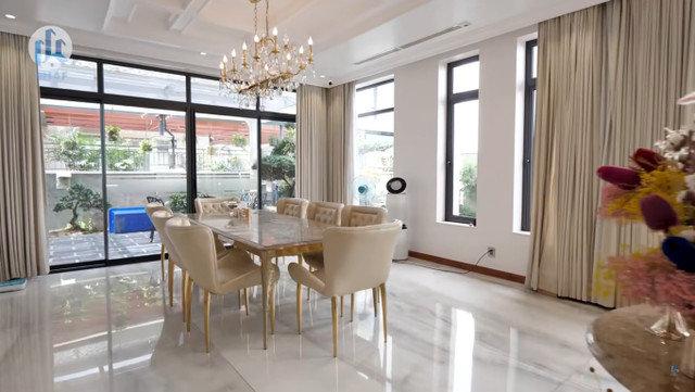 Khám phá siêu biệt thự 250 tỷ đồng tại TP HCM - Hình 5 Kham pha sieu biet thu 250 ty dong tai TP HCM-Hinh-5
