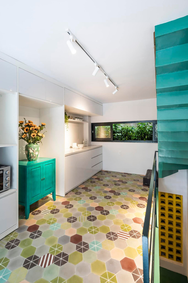 Xem căn nhà trong hẻm chỉ rộng 3m nhưng chẳng khác gì resort - Hình 4 Xem can nha trong hem chi rong 3m nhung chang khac gi resort-Hinh-4