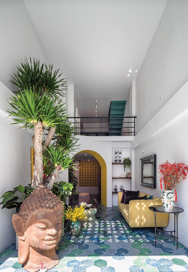 Xem căn nhà trong hẻm chỉ rộng 3m nhưng chẳng khác gì resort - Hình 2 Xem can nha trong hem chi rong 3m nhung chang khac gi resort-Hinh-2