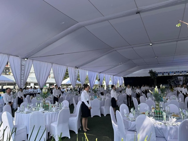 Trầm trồ những đám cưới và của hồi môn khủng của các đại gia Việt - Hình 7 Tram tro nhung dam cuoi va cua hoi mon khung cua cac dai gia Viet-Hinh-7