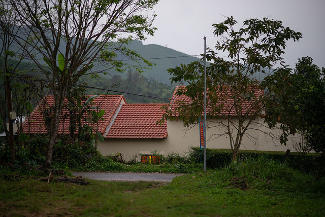 Mê đắm căn biệt thự ẩn mình giữa núi đồi - Hình 7 Me dam can biet thu an minh giua nui doi-Hinh-7