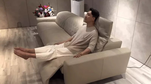 Bên trong căn hộ 5 sao view bạc tỷ của MC Trấn Thành - Hình 3 Ben trong can ho 5 sao view bac ty cua MC Tran Thanh-Hinh-3