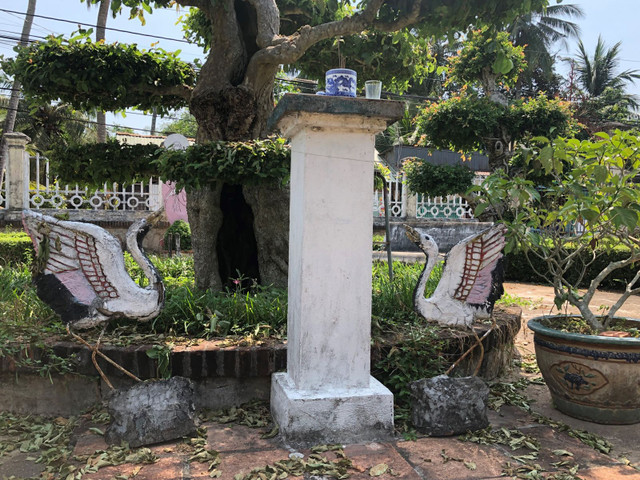 Tham quan ngôi nhà cổ có một không hai ở Tây đô - Hình 10 Tham quan ngoi nha co co mot khong hai o Tay do-Hinh-10