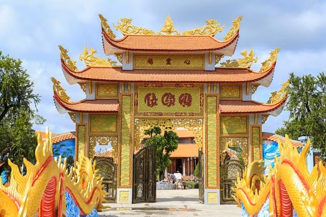 Can canh nhung co ngoi cua danh hai Hoai Linh-Hinh-2