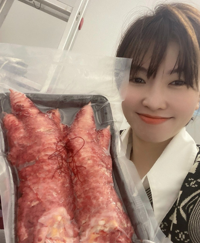 Chân gà Đông Tảo tiền triệu đắt khách mùa World Cup có thể từ gà bệnh, chết - Hình 4 Chan ga Dong Tao tien trieu dat khach mua World Cup co the tu ga benh, chet-Hinh-4