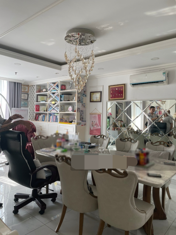 Phi Thanh Vân khoe penthouse siêu sang 200m2 - Hình 4 Phi Thanh Van khoe penthouse sieu sang 200m2-Hinh-4