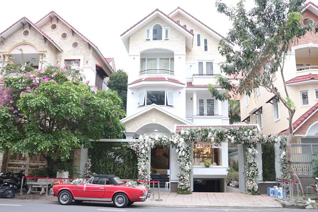 Đông Nhi - Ông Cao Thắng sở hữu biệt thự hoành tráng như nào? - Hình 2 Dong Nhi - Ong Cao Thang so huu biet thu hoanh trang nhu nao?-Hinh-2