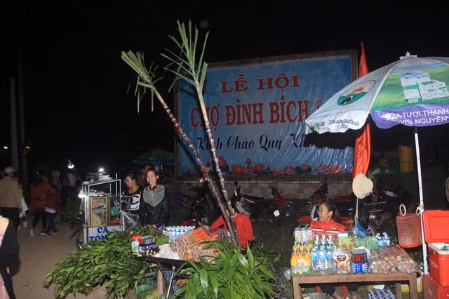 Diem lai nhung phien cho Tet doc la nhat cua nguoi Viet-Hinh-8