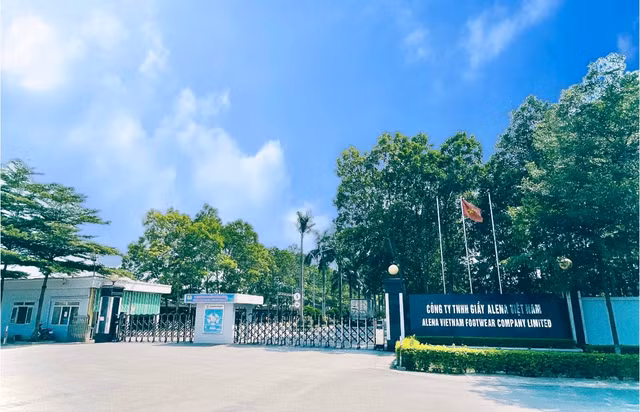 Nha may co 1.000 cong nhan tam ngung viec tap the tai Thanh Hoa cua ai?