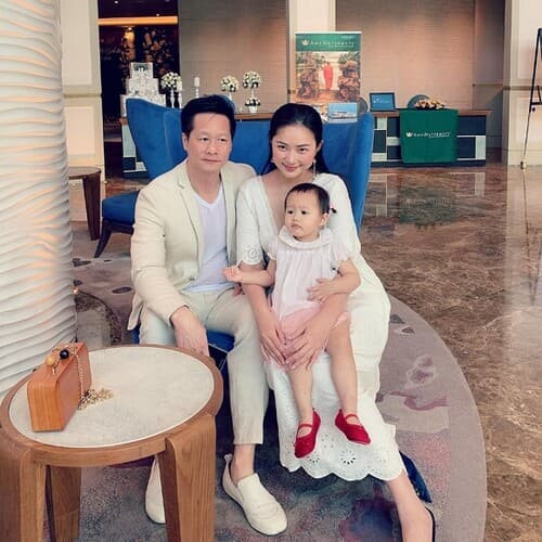 Cận cảnh biệt thự gỗ siêu sang trọng của sao Việt Can canh biet thu go sieu sang trong cua sao Viet