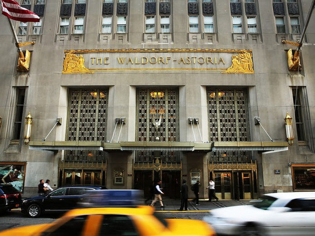 Brad Pitt kiếm tiền và tiêu xài hoành tráng thế nào? - Hình 8 Brad Pitt kiem tien va tieu xai hoanh trang the nao?-Hinh-8