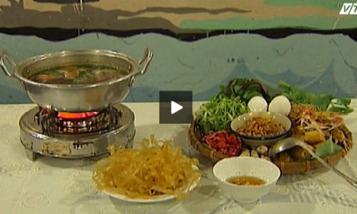 La mieng voi lau rieu cua bap bo noi tieng Sai Gon