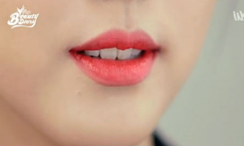 1 phut trang diem cho moi hong xinh tu nhien