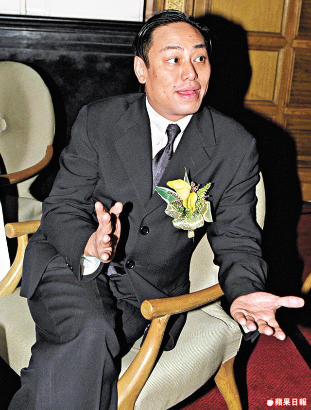 Đại gia dốc tiền tỷ bao mỹ nữ ăn chơi và cái kết đắng - Hình 12 Dai gia doc tien ty bao my nu an choi va cai ket dang-Hinh-12