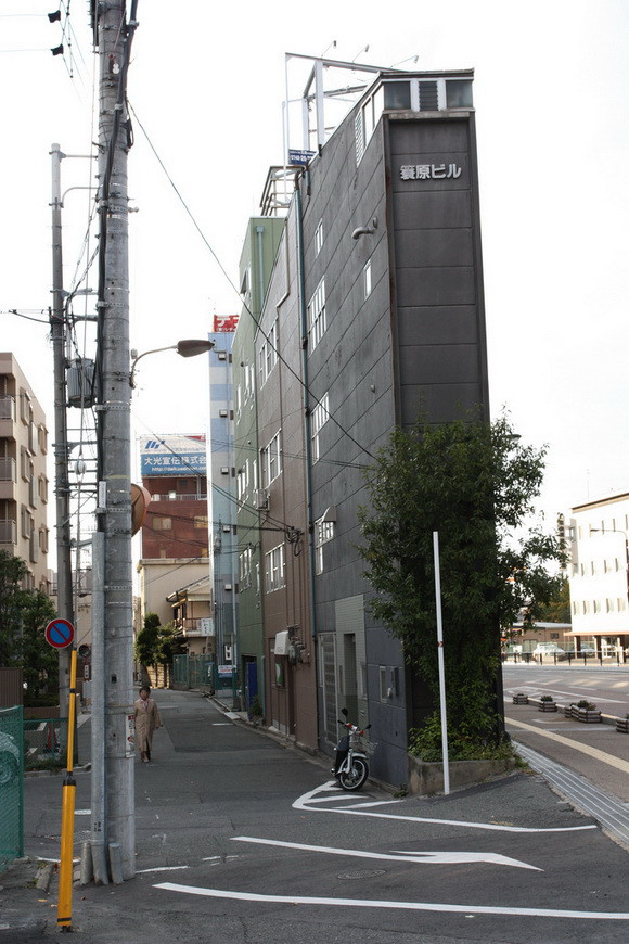 Những tòa nhà mỏng dính nhưng có giá siêu đắt - Hình 4 Nhung toa nha mong dinh nhung co gia sieu dat-Hinh-4