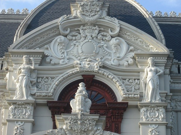 Xem lâu đài trăm tỷ vô tiền khoáng hậu của đại gia Hà Nam - Hình 6 Xem lau dai tram ty vo tien khoang hau cua dai gia Ha Nam-Hinh-6