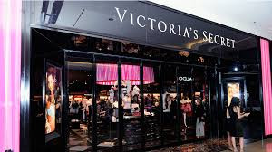 COVID-19 khiến Victoria's Secret phải đóng 250 cửa hàng? - Hình 7 COVID-19 khien Victoria's Secret phai dong 250 cua hang?-Hinh-7
