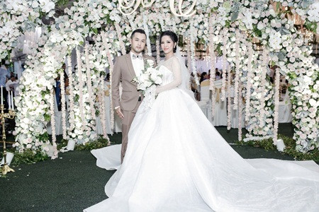 Hé lộ cuộc sống xa hoa của các tiểu thư “trâm anh thế phiệt” He lo cuoc song xa hoa cua cac tieu thu “tram anh the phiet”