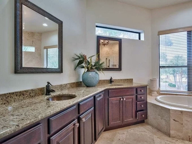 Hé lộ biệt thự của Hồng Ngọc tại Mỹ: Xa hoa như cổ tích - Hình 12 He lo biet thu cua Hong Ngoc tai My: Xa hoa nhu co tich-Hinh-12