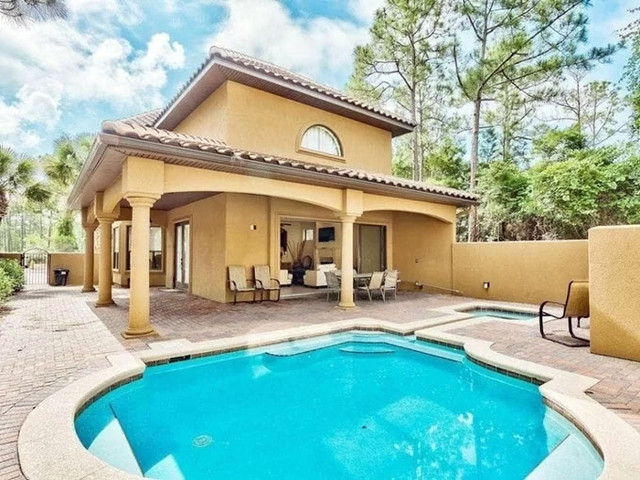 Hé lộ biệt thự của Hồng Ngọc tại Mỹ: Xa hoa như cổ tích - Hình 8 He lo biet thu cua Hong Ngoc tai My: Xa hoa nhu co tich-Hinh-8