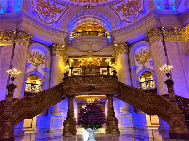 Can canh toa lau dai dat vang nghin ty cua dai gia Ninh Binh-Hinh-7