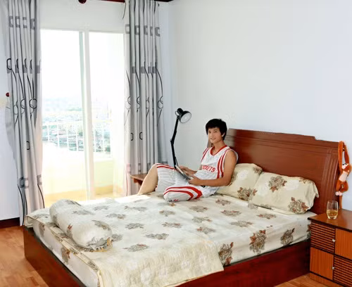 Can ho gian di cua dien vien Huynh Anh vuong tin don hen ho Hong Que-Hinh-8