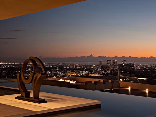 Biet thu xa hoa cua tai phiet dang bi truy na-Hinh-8