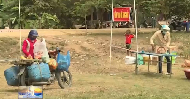 Những phiên chợ có một không hai giữa mùa dịch COVID-19 - Hình 8 Nhung phien cho co mot khong hai giua mua dich COVID-19-Hinh-8