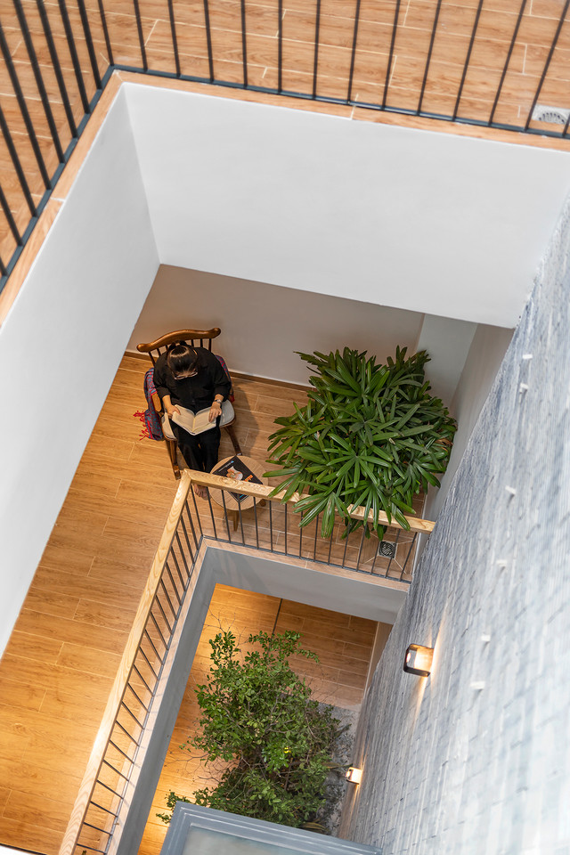 'Lot xac' sau cai tao, ngoi nha o Sai Gon khien bao nguoi ngo ngang-Hinh-8