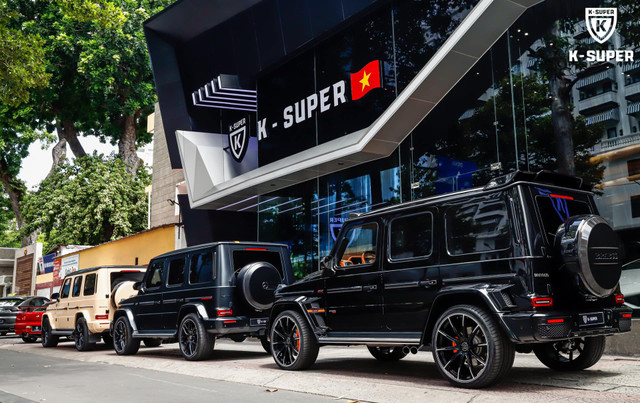 Trum sieu xe Phan Cong Khanh giau co co nao?-Hinh-5